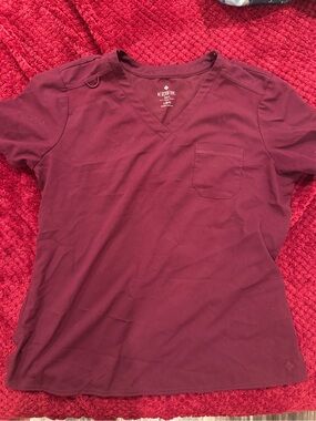 Med Couture Women's V-Neck Scrub Top in Wine